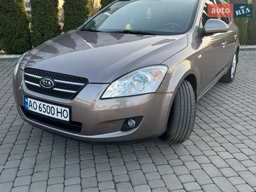Авто KIA Ceed 2007 № 8903033