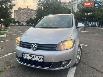 Авто Volkswagen Golf Plus 2009 № 8903052