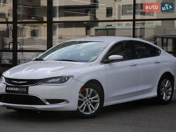 Авто Chrysler 200 2015 № 8903150
