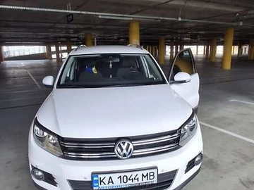Авто Volkswagen Tiguan 2011 № 8903188