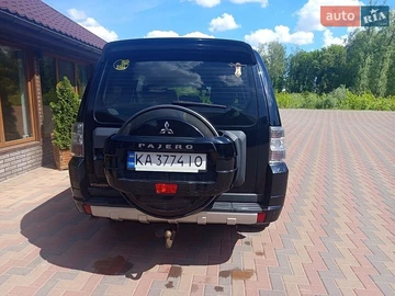 Авто Mitsubishi Pajero Wagon 2010 № 8903193