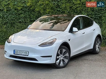 Авто Tesla Model Y 2021 № 8903501