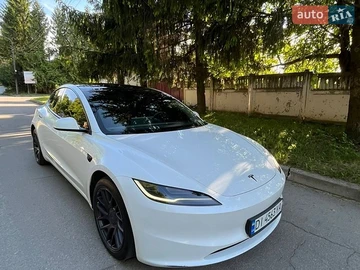 Авто Tesla Model 3 2023 № 8903512