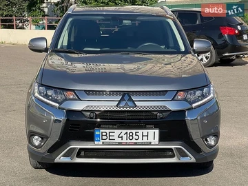 Авто Mitsubishi Outlander 2023 № 8903519