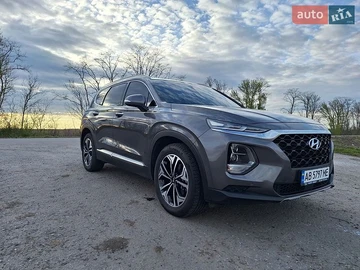 Авто Hyundai Santa Fe 2018 № 8903599
