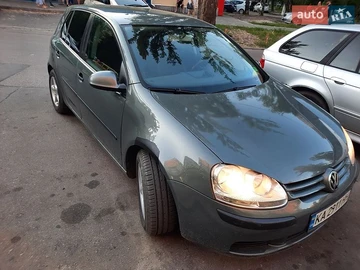 Авто Volkswagen Golf 2004 № 8903920