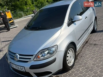 Авто Volkswagen Golf 2005 № 8903929