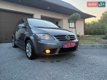 Авто Volkswagen Golf Plus 2007 № 8904008
