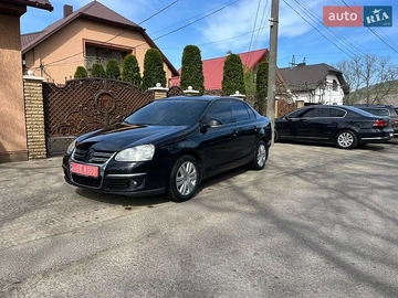 Авто Volkswagen Jetta 2009 № 8904015