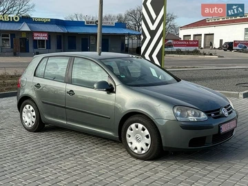 Авто Volkswagen Golf 2005 № 8904035