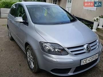 Авто Volkswagen Golf 2005 № 8904127