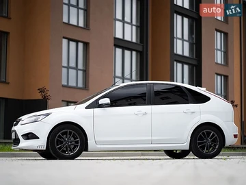 Авто Ford Focus 2010 № 8904132