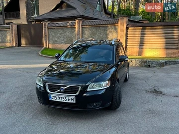 Авто Volvo V50 2009 № 8904136