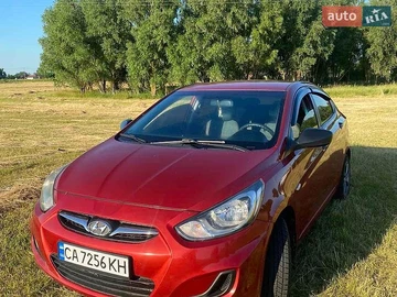 Авто Hyundai Accent 2013 № 8904147
