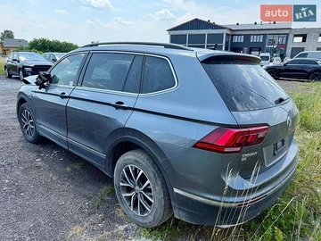 Авто Volkswagen Tiguan 2020 № 8904213
