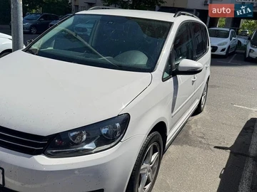 Авто Volkswagen Touran 2011 № 8904215