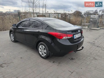 Авто Hyundai Elantra 2013 № 8904231