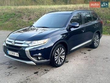 Авто Mitsubishi Outlander 2018 № 8904264