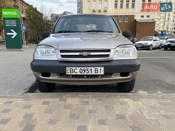 Авто Chevrolet Niva 2008 № 8904335