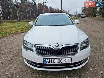 Авто Skoda Superb 2013 № 8904418