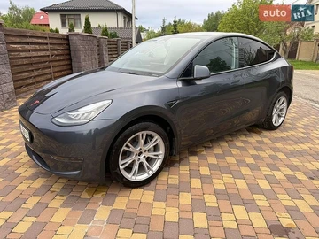 Авто Tesla Model Y 2023 № 8904447