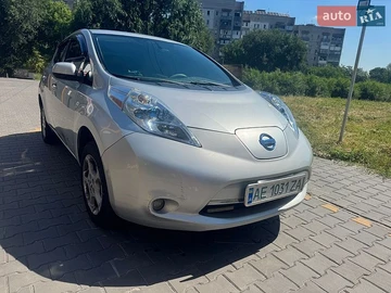 Авто Nissan Leaf 2012 № 8904636