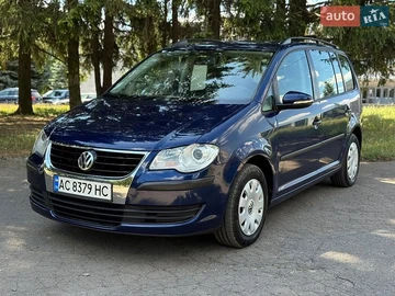 Авто Volkswagen Touran 2009 № 8904736