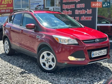 Авто Ford Escape 2013 № 8904802