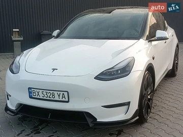 Авто Tesla Model Y 2022 № 8904860