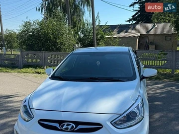 Авто Hyundai Accent 2013 № 8905042