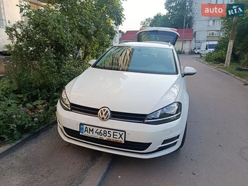 Авто Volkswagen Golf 2014 № 8905066