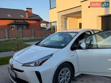 Авто Toyota Prius 2019 № 8905192