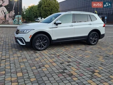 Авто Volkswagen Tiguan 2022 № 8905193