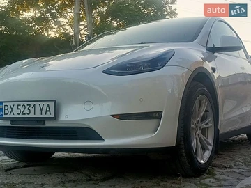 Авто Tesla Model Y 2022 № 8905199