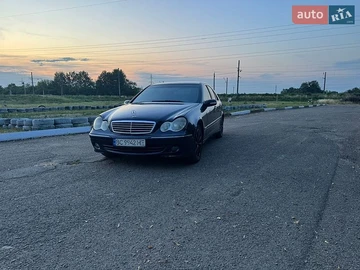 Авто Mercedes C-Class 2005 № 8905318