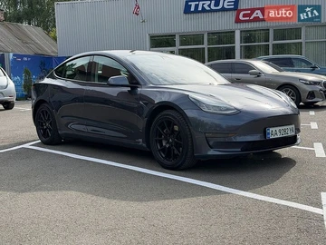 Авто Tesla Model 3 2021 № 8905561