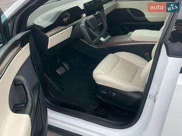Авто Tesla Model X 2021 № 8905593
