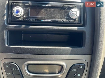 Авто Hyundai Santa Fe 2004 № 8905696