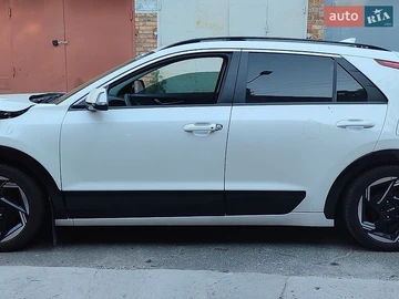 Авто KIA Niro 2023 № 8906070