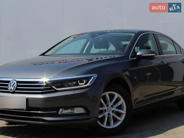 Авто Volkswagen Passat 2017 № 8906075