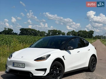 Авто Tesla Model Y 2021 № 8906086