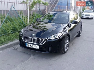 Авто BMW 1 Series 2024 № 8906102