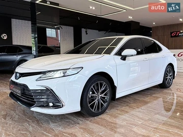 Авто Toyota Camry 2024 № 8906109