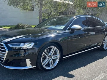 Авто Audi S8 2021 № 8906175