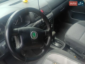 Авто Skoda Octavia 2004 № 8906294