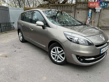 Авто Renault Scenic 2012 № 8906359