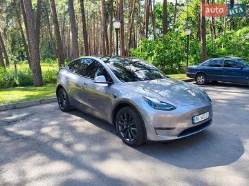 Авто Tesla Model Y 2024 № 8906664