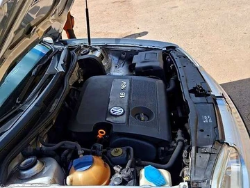 Авто Volkswagen Golf 2001 № 8906788