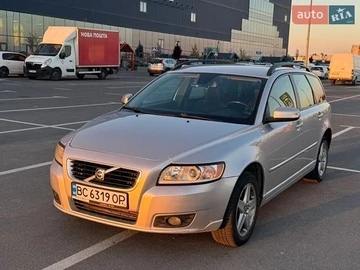 Авто Volvo V50 2008 № 8906861
