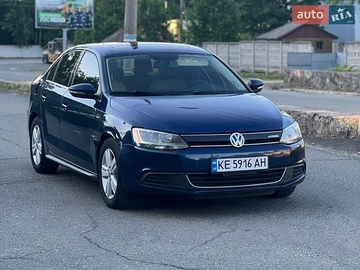 Авто Volkswagen Jetta 2013 № 8906941